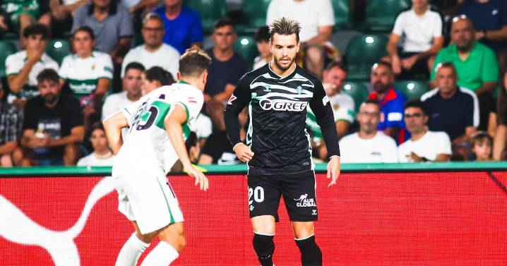 Repasa el relato del empate entre el Betis de Manuel Pellegrini y el Elche en la primera fecha de la liga española