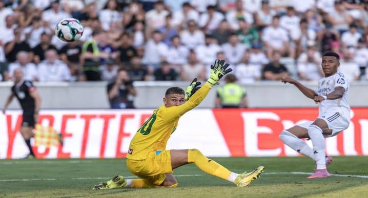 Pronósticos Real Madrid vs Osasuna: duelo que promete triunfo local sin recibir goles
