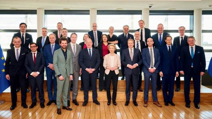 La industria del motor apremia a Bruselas a retrasar el fin del vehículo de combustión