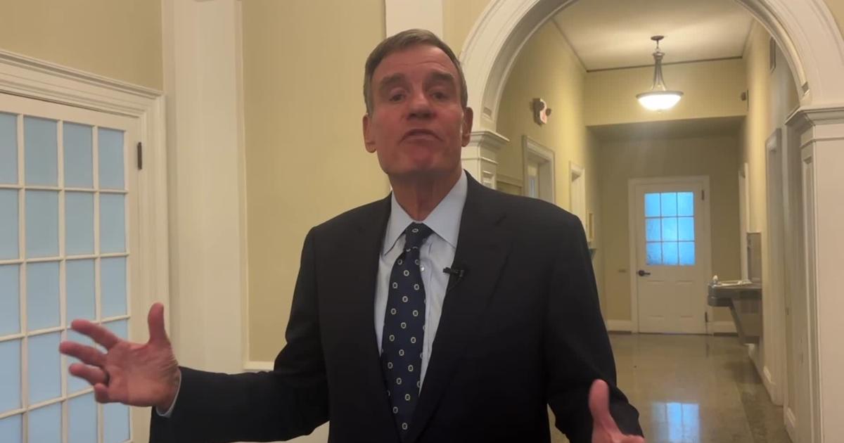 Sen. Warner speaks to local education leaders about federal cuts, future of AI