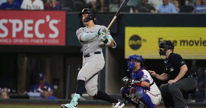 Yankees rompen racha de cinco derrotas y evitan barrida en Texas