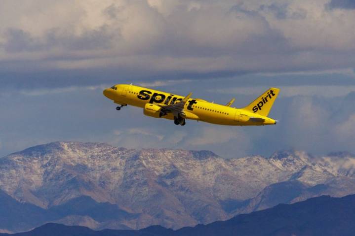 Frontier Air chairman said to meet with Spirit Air executives, Bloomberg News reports