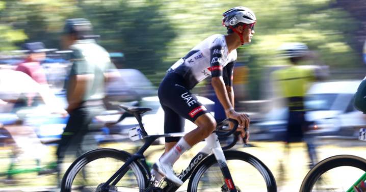 Isaac del Toro sigue escalando posiciones en la Vuelta a Burgos con su cuarto lugar en la tercera etapa