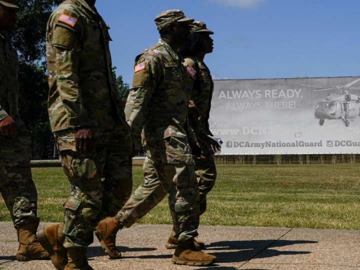 Los demócratas se resisten a protestar contra el despliegue de militares en Washington por miedo a irritar a sus votantes