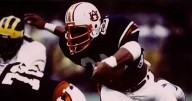 Auburn to honor Heisman legend Bo Jackson at Iron Bowl