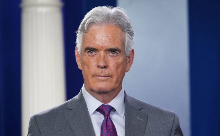 Fox News anchor John Roberts hospitalized with severe malaria