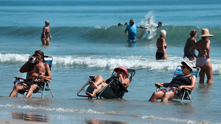 Extreme heat scorches several parts of U.S.