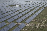 China rushes to build out solar, and emissions edge downward