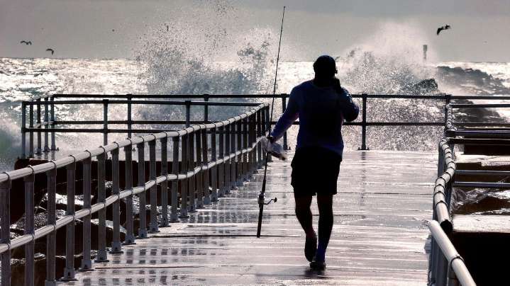 Hurricane Erin picking up steam as it edges along the East Coast