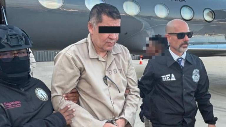 Jefe de la DEA presume foto con ‘El Cuini’, cuñado de ‘El Mencho’, esposado