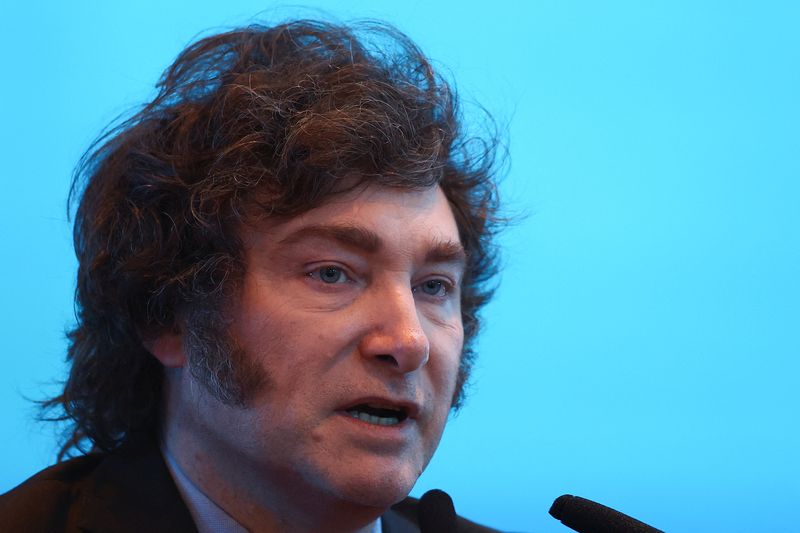Argentina's international dollar bonds tumble amid government corruption allegations