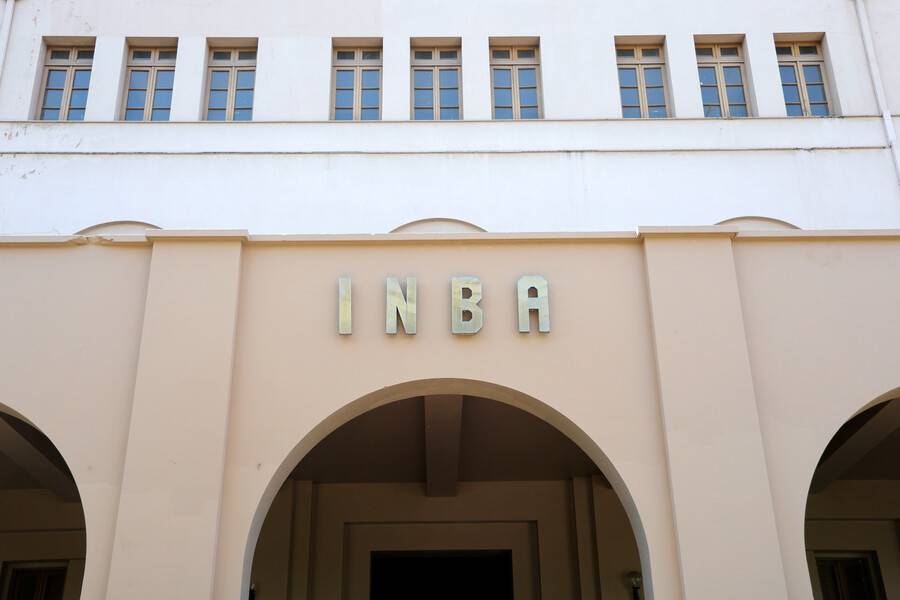 No quiere dejar el colegio: Entregan detalles del estado del profesor del INBA que fue rociado con bencina