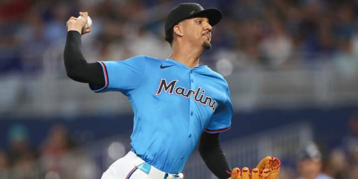 Eury Pérez gets win with new look against Blue Jays