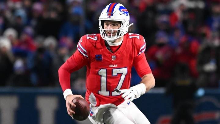 2025 Fantasy football positional rankings: NFL model reveals QB, WR, RB, TE, kicker, defense picks