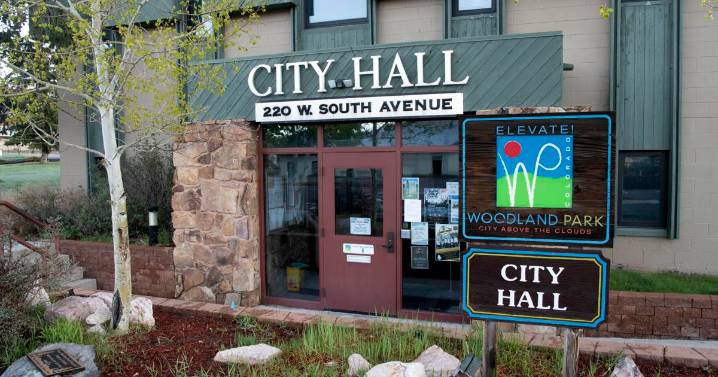 Judge rules in favor of Woodland Park over school district