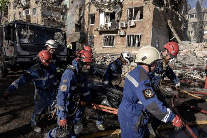 Rusia bombardea Kiev y mueren al menos 18 personas