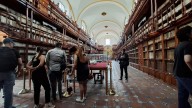 Chips en piezas de museos de Puebla son corrosivos y dañan libros de Palafoxiana: Farfán