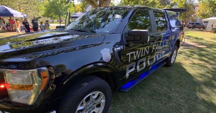 Law Enforcement in Twin Falls take part in National Night Out