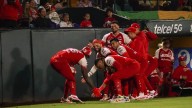 Diablos Rojos del México saca la escoba y limpia a los Pericos