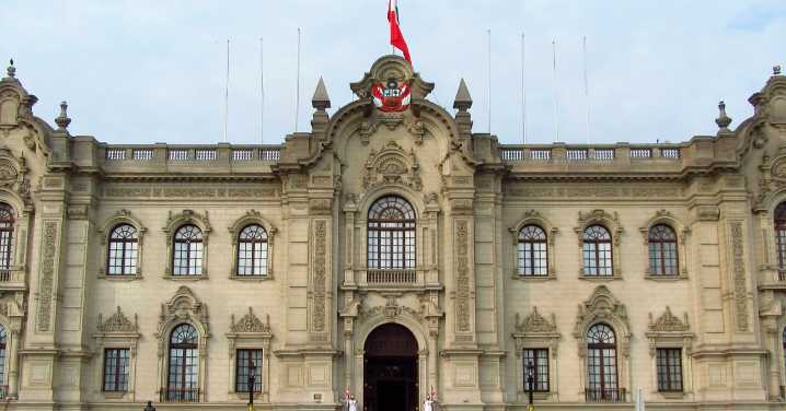 Congreso: Presentan proyecto de reforma constitucional que permita investigar a presidentes durante su mandato