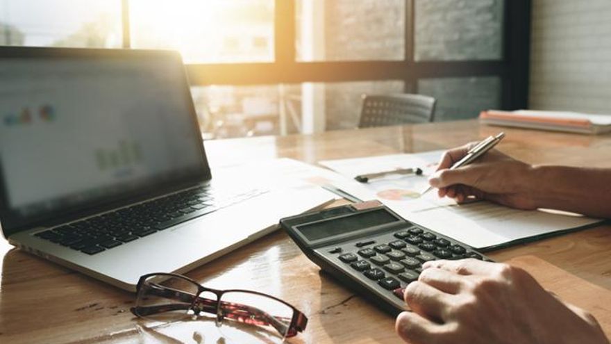10 consejos para ahorrar y superar la cuesta de septiembre sin agobios