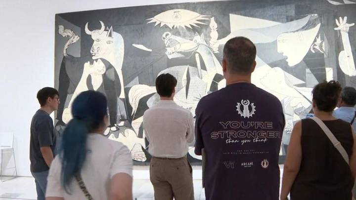 Pérez-Reverte enciende el debate sobre la pintura española: "Picasso nos pintó el Guernica, pero Goya nos el alma"