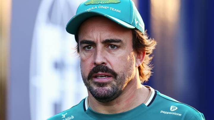 La evidente impotencia de Alonso con Aston Martin: "Os habéis olvidado de mí, a ver..."