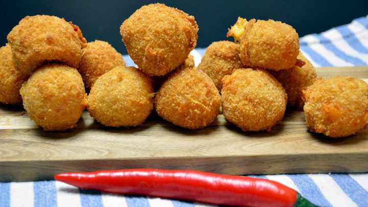 El restaurante de carretera favorito de los peregrinos en Asturias: arrasa con bocadillos a 1,80€