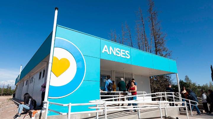 ANSES: quiénes cobran esta semana del 18 al 22 de agosto