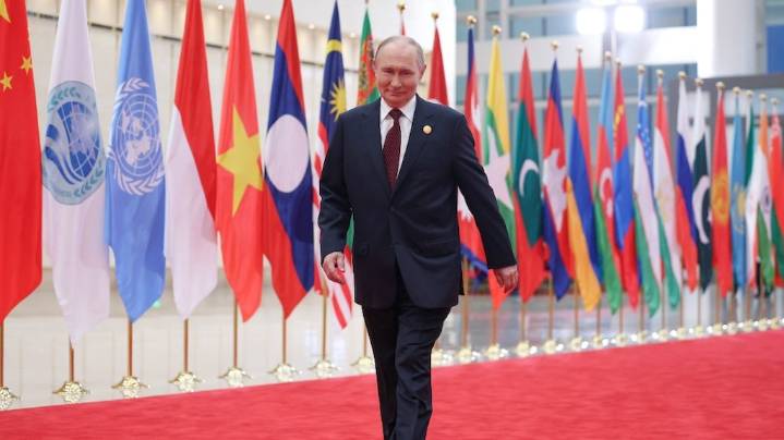 Una cumbre reunió a los presidentes de Rusia, China y la India: buscan conformar un contrapeso de la OTAN