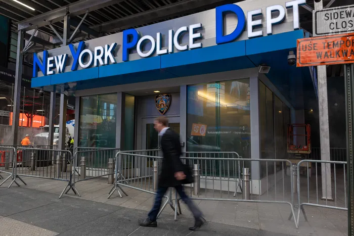 NYPD: Times Square shooting leaves 3 hurt, shooter in custody
