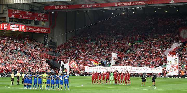 El conmovedor minuto de silencio en homenaje a Diogo Jota en Anfield antes del primer partido del Liverpool por la Premier League
