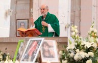 Realizan misa en honor a Carlos Antonio, desaparecido