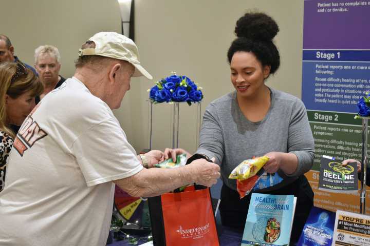 Surprise Expo helps link seniors to business resources