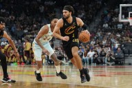 Cavs' Max Strus out 3-4 months after foot surgery