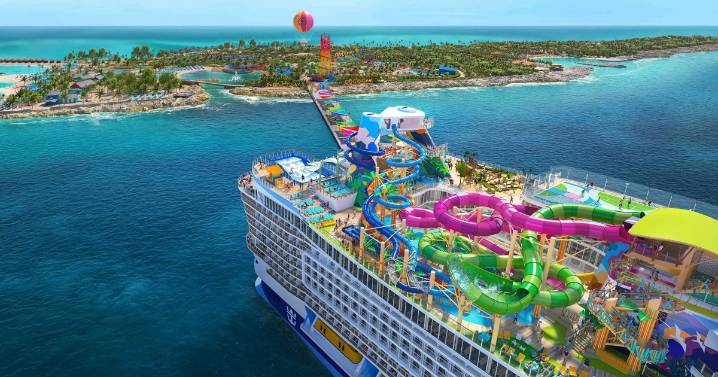 'I was first on world's biggest cruise ship that's giant city with epic waterpark'
