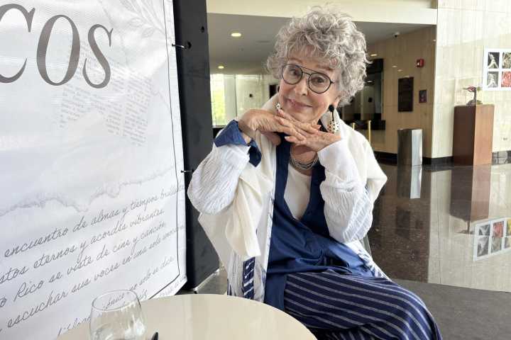 Rita Moreno afirma que la industria del cine es “muy cruel, no tiene corazón”