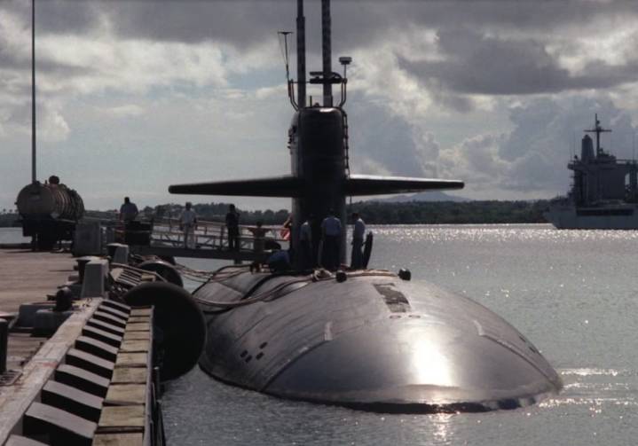 Un submarino nuclear y un buque lanzamisiles, las nuevas naves que se suman al operativo de EEUU en el Caribe frente a Venezuela