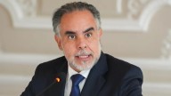 Ministro del Interior de Colombia niega acuerdo militar con Venezuela
