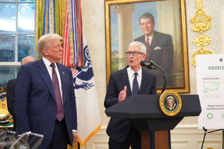 Trump announces additional $100 billion Apple investment in US
