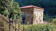 Reforman el tejado de la Botica del Sanatorio de Bustiello, pero los vecinos avisan: "Faltan muchas reformas que hacer"