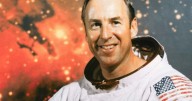 BREAKING Astronaut Jim Lovell who led crew back to earth after space disaster dies