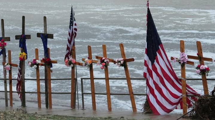 Texas flood helmet sticker honors victims