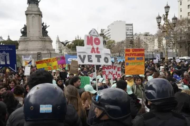 "No al veto": convocan a vigilia y movilización en el Congreso por la Ley de Emergencia en Discapacidad