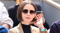 6 cortes bob que estilizan y rejuvenecen, inspiradas en Lily Collins en Emily en París 5