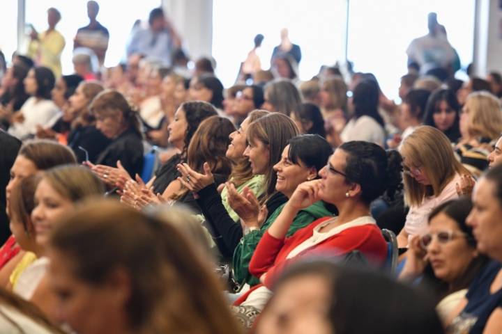Credenciales docentes: comenzó la etapa para presentar documentación
