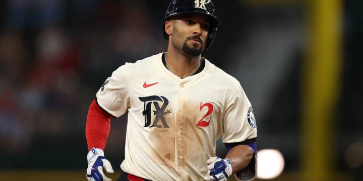 Marcus Semien to miss rest of 2025 regular season with injury