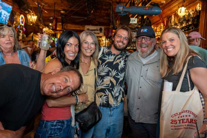 No Name Saloon still a bar for locals 25 years later