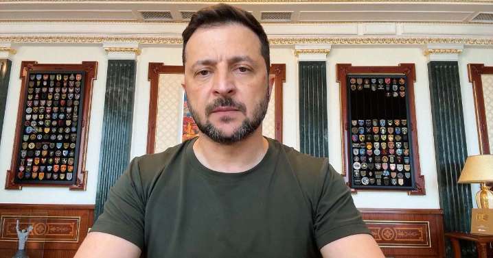 Zelenskyy urges Trump to take strong position with Putin in Alaska
