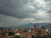 Fuertes lluvias en el sur: no olvide el paraguas para que no se moje